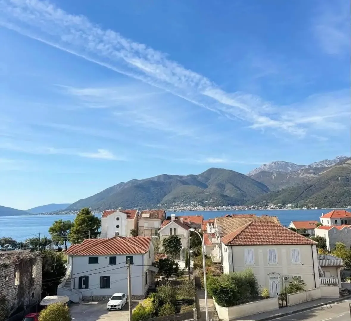 Prodaja, dvosoban stan, 52m², Donja Lastva, Tivat