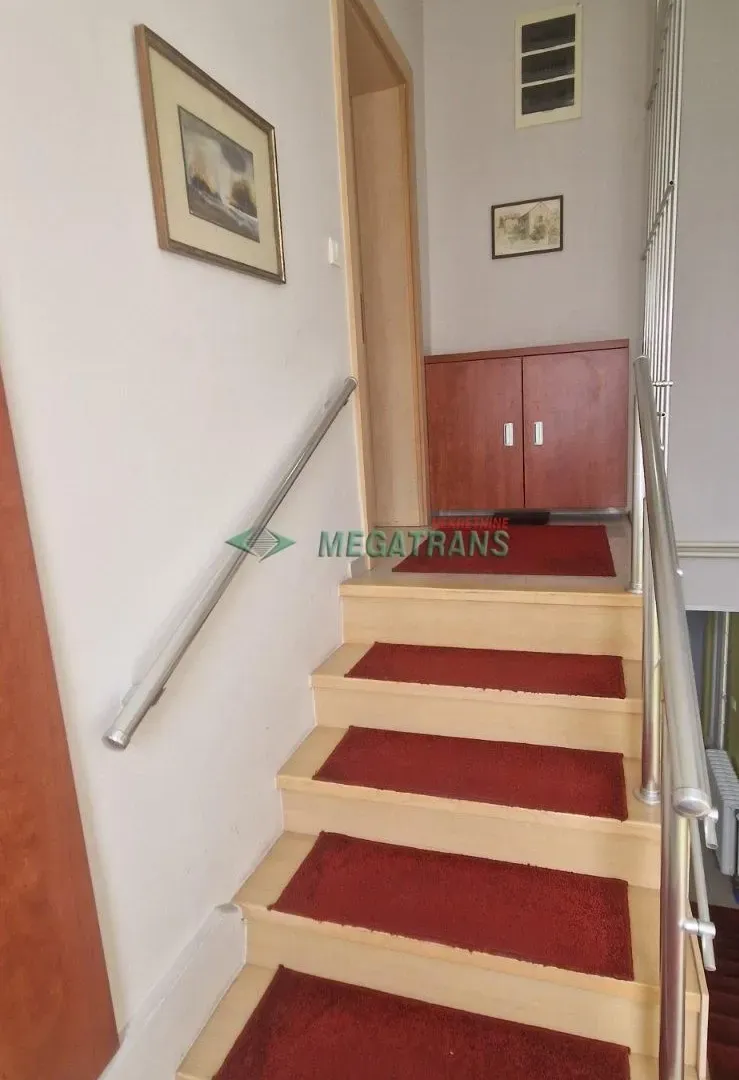 Rent, house, 220m², Petrovaradin, Novi Sad