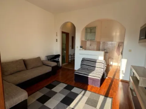 Sale, one bedroom apartment, 35m², Petrovac, Budva - image 10