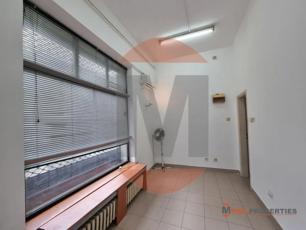 Rent, office space, 12m², Zvezdara Sve Podlokacije, Beograd