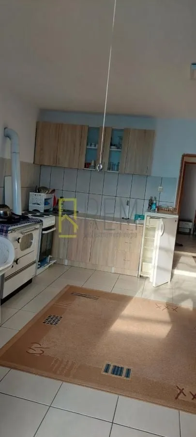 Sale, house, 180m², Bar, Crna Gora