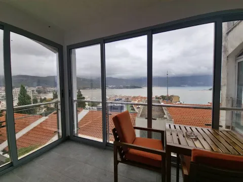 Izdavanje, jednosoban stan, 50m², Budva, Crna Gora - image 1