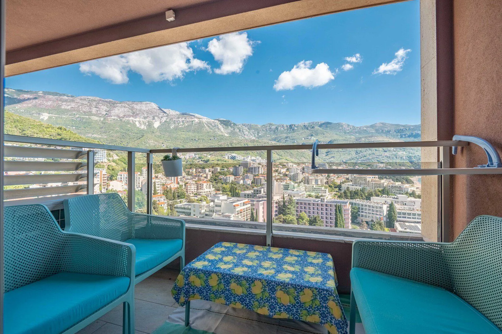 Prodaja, jednosoban stan, 54m², Bečići, Budva