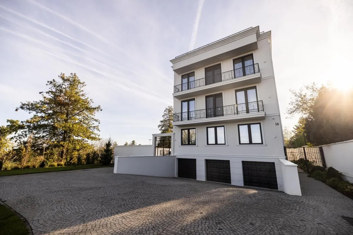 Izdavanje, stan, 131m², Sremska Kamenica, Petrovaradin