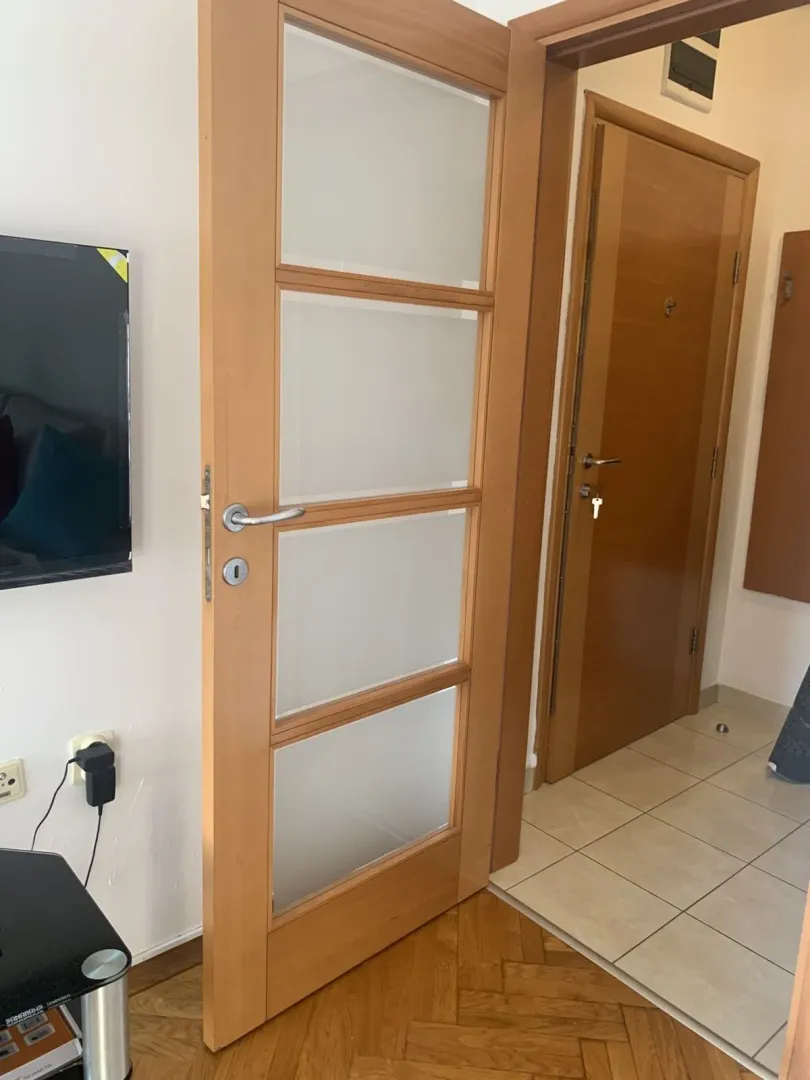 Izdavanje, jednosoban stan, 30m², Blok 6, Podgorica