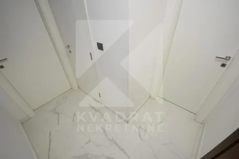 Rent, three bedroom apartment, 130m², Dalmatinska ulica, Podgorica - image 15