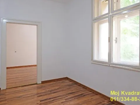 Sale, two bedroom apartment, 69m², Južni Bulevar, Vračar Sve Podlokacije - image 5
