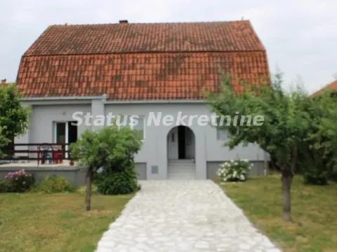 Sale, house, 242m², Novo naselje, Novi Sad