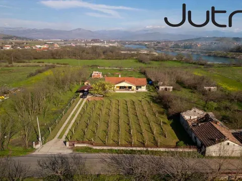 Izdavanje, kuća, 130m², Podgorica, Crna Gora - image 15