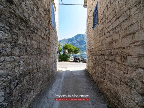 Prodaja, kuća, 321m², Prčanj, Kotor - image 16