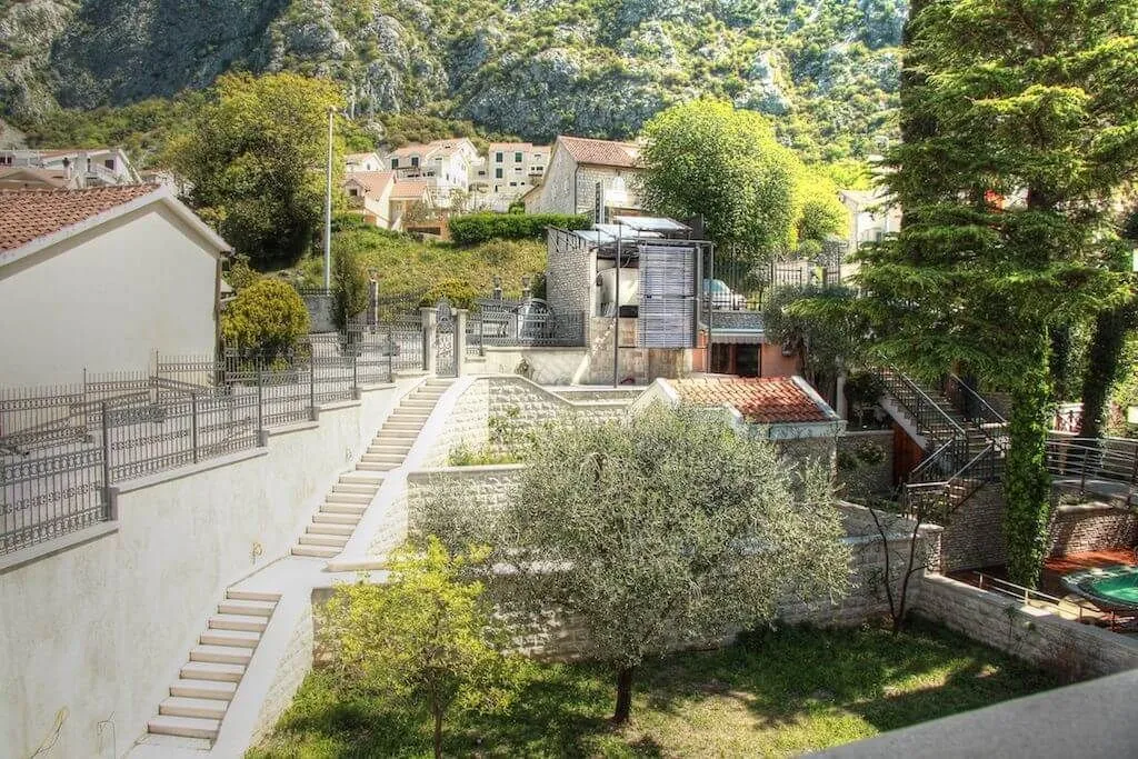 Sale, house, 500m², Dobrota, Kotor