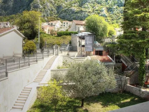 Sale, house, 500m², Dobrota, Kotor - image 5