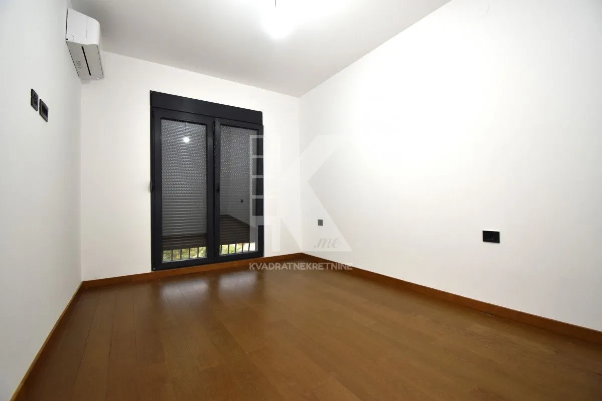 Rent, office space, 49m², Ljubović, Podgorica