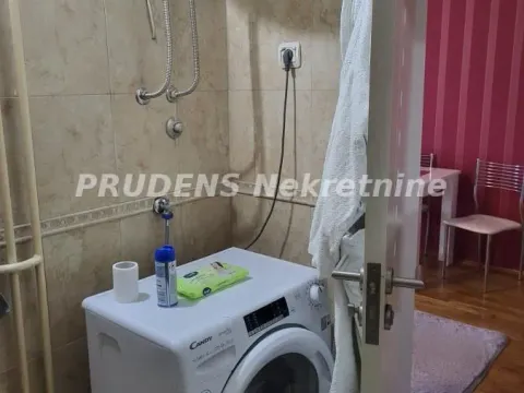 Izdavanje, jednosoban stan, 36m², Južni Bulevar, Vračar Sve Podlokacije - image 6