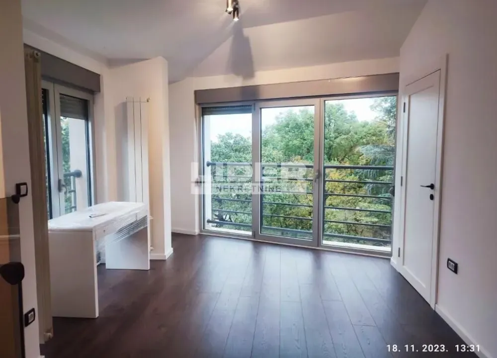 Sale, house, 195m², Čukarica, Beograd