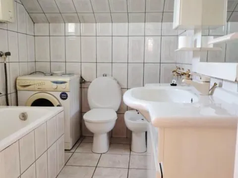 Rent, house, 120m², Centar, Novi Sad - image 18