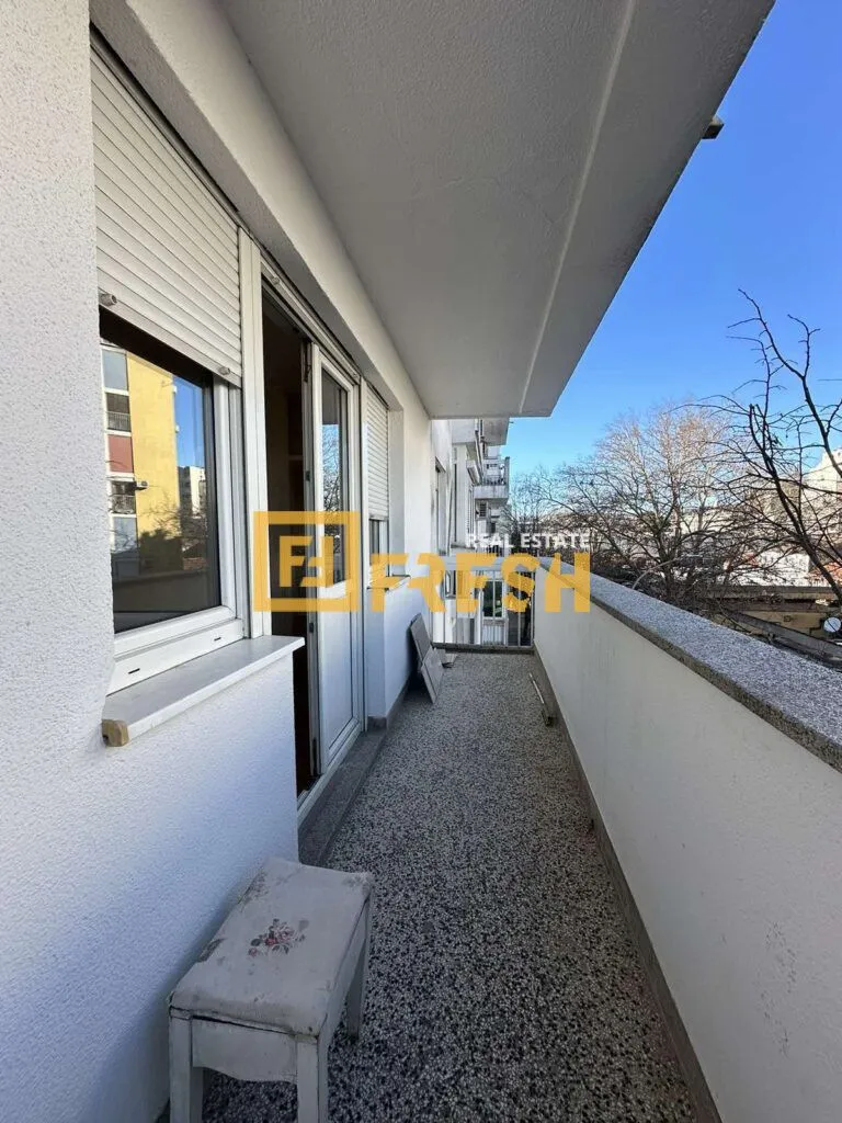 Izdavanje, dvosoban stan, 89m², Centar, Podgorica