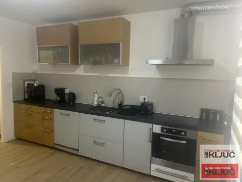 Izdavanje, četvorosoban stan, 83m², Adice, Novi Sad Sve Podlokacije - image 16