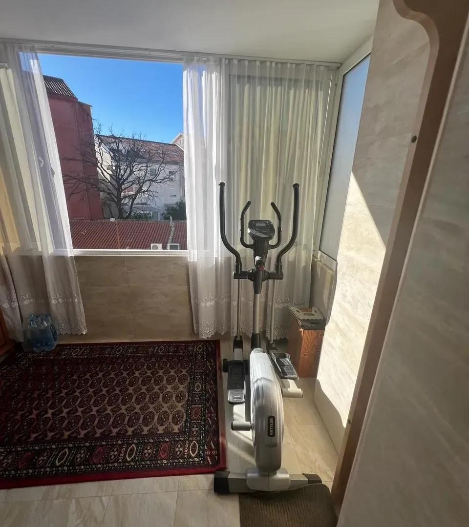 Prodaja, trosoban stan, 114m², Adok, Budva