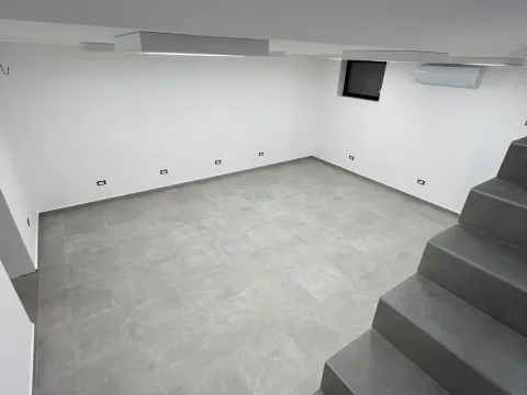 Rent, office space, 95m², City Kvart, Podgorica - image 8