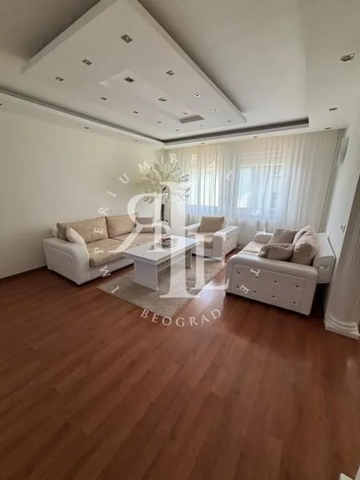 Sale, apartment, 132m², Mladenovac, Beograd