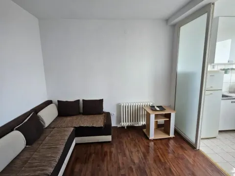 Rent, three bedroom apartment, 57m², Palilula Sve Podlokacije, Beograd