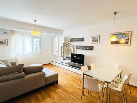 Izdavanje, jednosoban stan, 54m², City Kvart, Podgorica - image 3