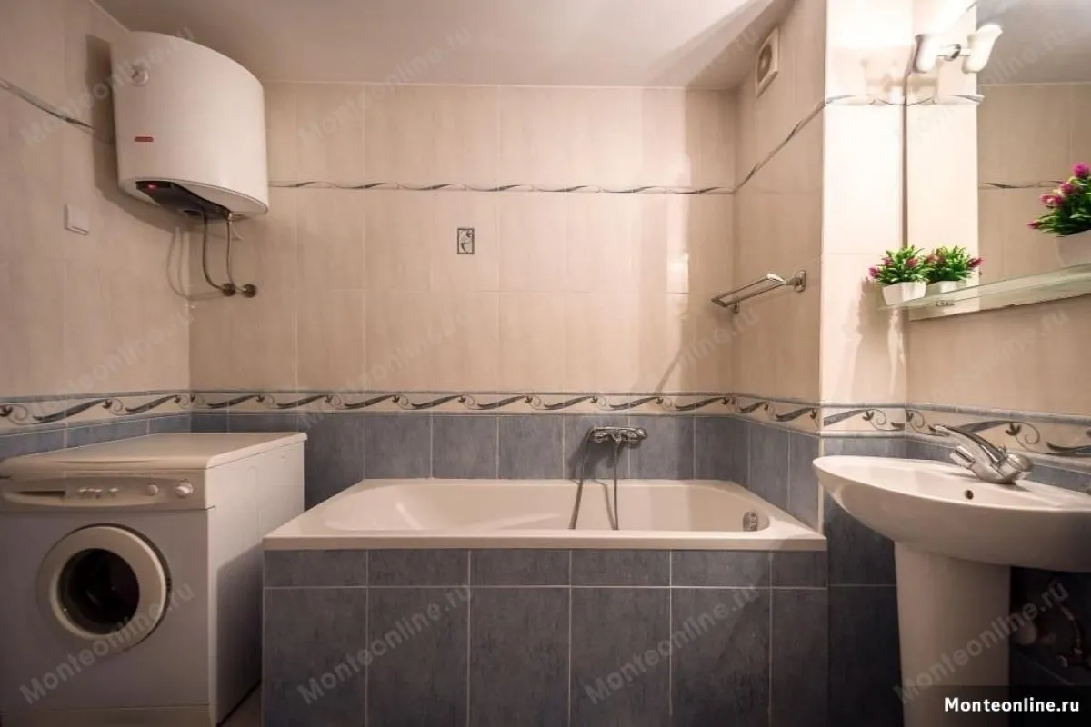 Prodaja, garsonjera, 50m², Dobrota, Kotor