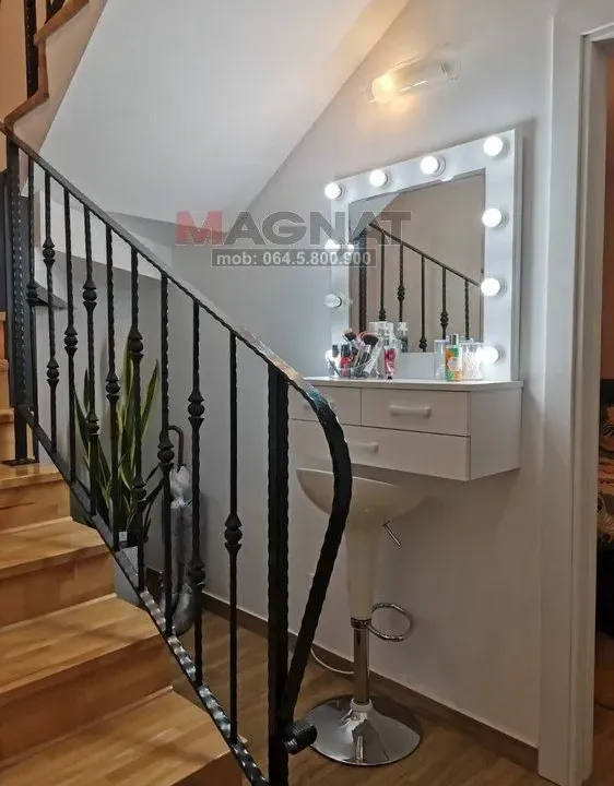 Prodaja, četvorosoban stan, 92m², Zemun Gornji Grad, Zemun Sve Podlokacije