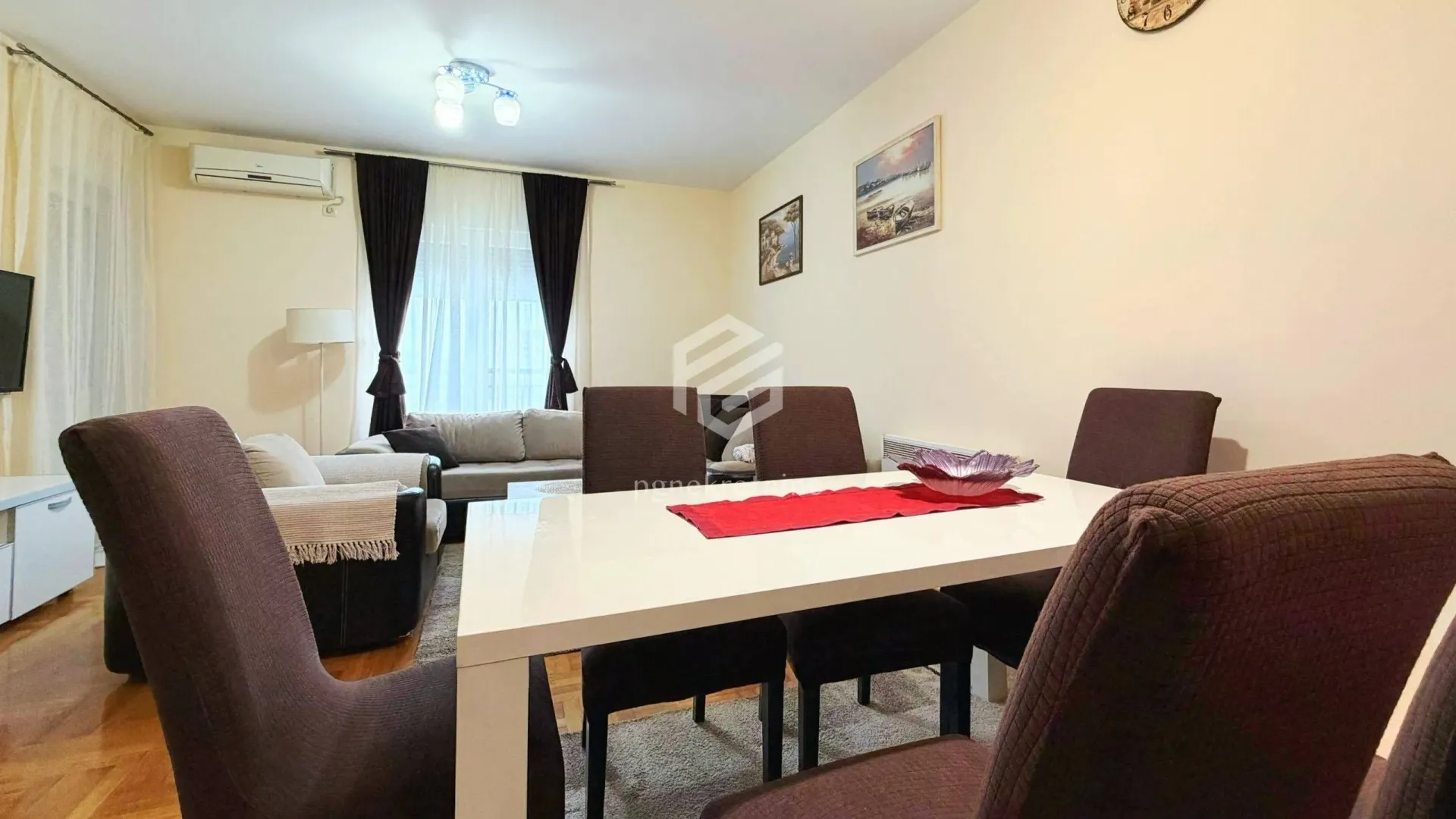 Izdavanje, dvosoban stan, 68m², Pobrežje, Podgorica