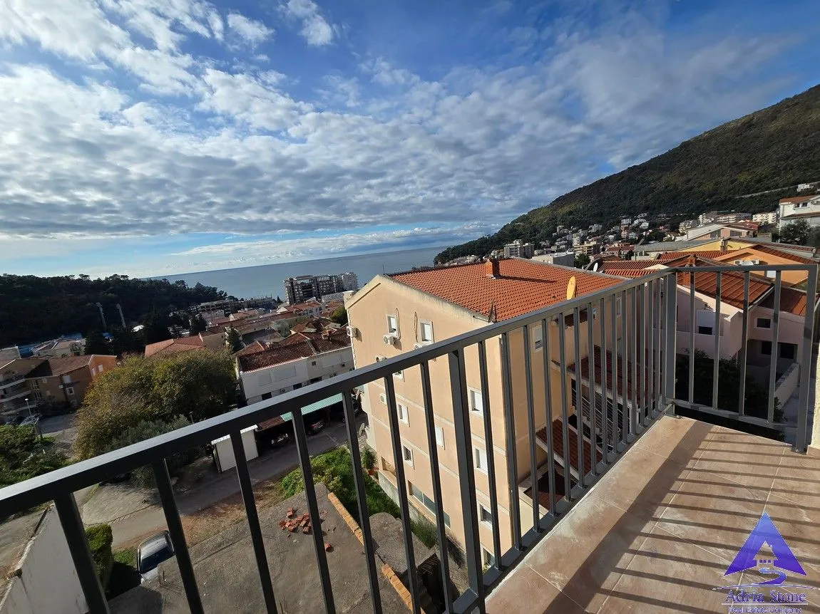 Sale, two bedroom apartment, 54m², Petrovac, Budva