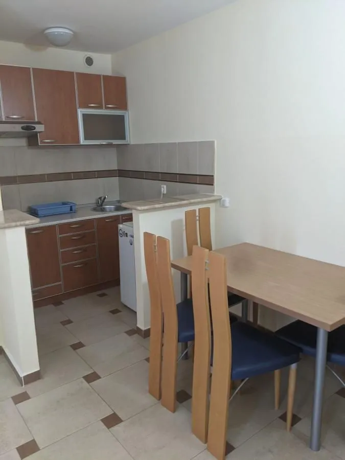 Prodaja, jednosoban stan, 45m², Rafailovići, Budva