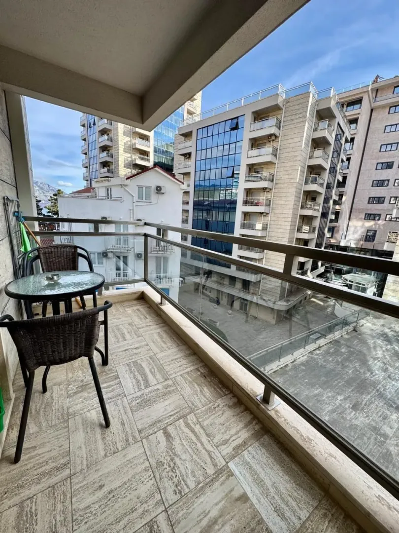 Rent, two bedroom apartment, 70m², Centar, Budva