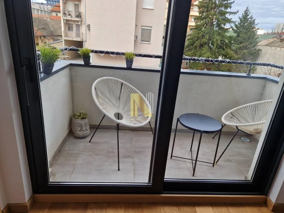 Izdavanje, jednosoban stan, 34m², Centar, Novi Sad