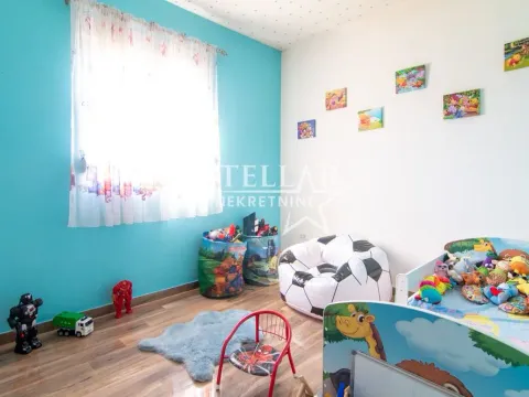 Izdavanje, kuća, 140m², Donji Kokoti, Podgorica - image 7