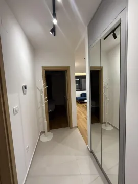 Izdavanje, dvosoban stan, 53m², New City, Podgorica - image 7