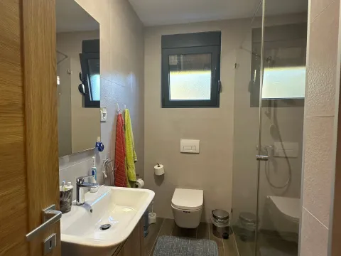 Prodaja, dvosoban stan, 70m², Centar, Tivat - image 3