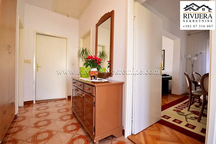 Prodaja, kuća, 187m², Igalo, Herceg Novi