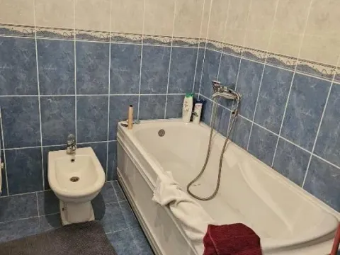 Izdavanje, trosoban stan, 92m², Kluz, Zvezdara Sve Podlokacije - image 10