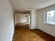 Prodaja, trosoban stan, 79m², Slavija, Vračar Sve Podlokacije - image 1