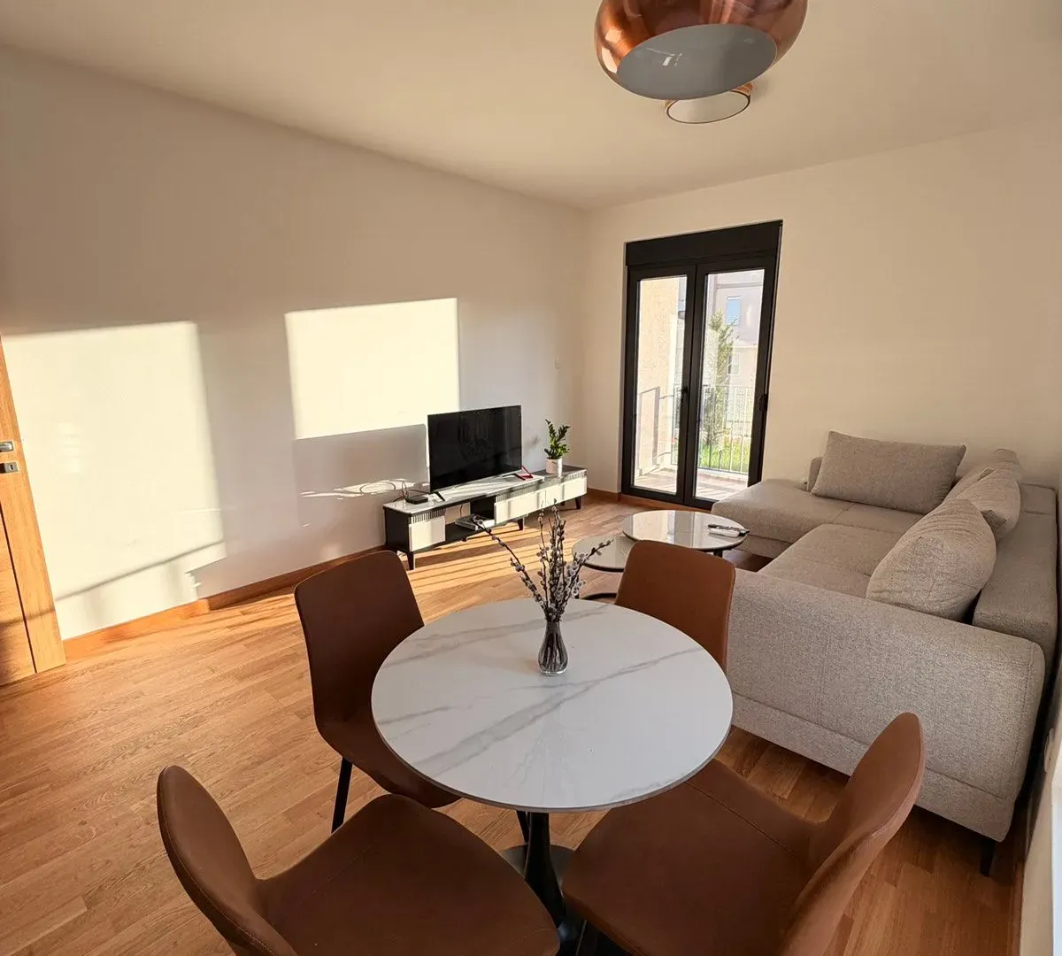 Rent, two bedroom apartment, 61m², Tološi, Podgorica