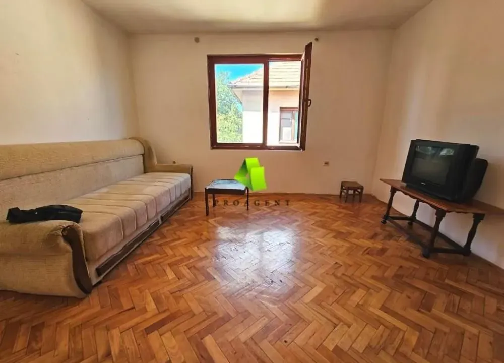 Izdavanje, dvosoban stan, 53m², Ledena Stena, Niš