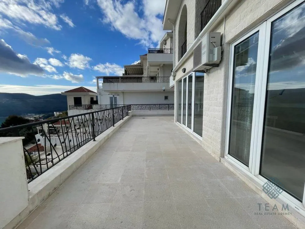 Prodaja, dvosoban stan, 156m², Topla, Herceg Novi