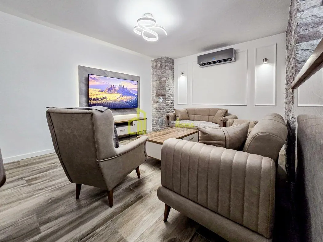 Prodaja, trosoban stan, 74m², Pobrežje, Podgorica