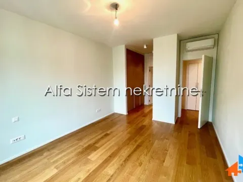 Prodaja, trosoban stan, 88m², Savski Venac, Beograd - image 16