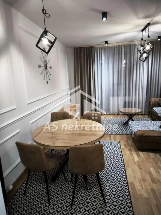 Rent, three bedroom apartment, 60m², Južni Bulevar, Vračar Sve Podlokacije
