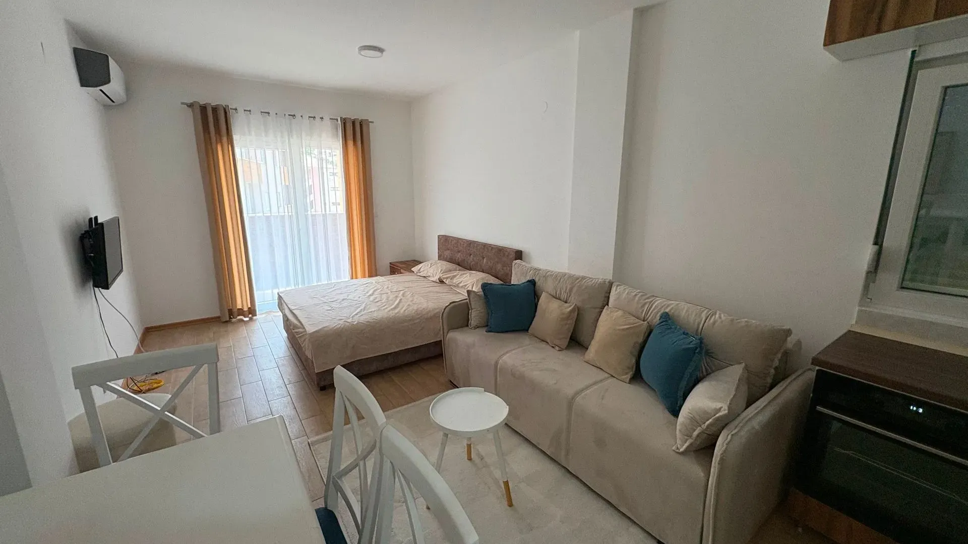 Rent, studio apartment, 33m², Budva, Crna Gora