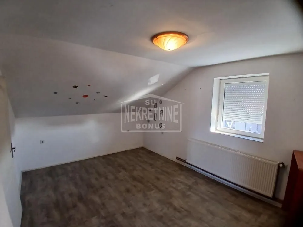 Prodaja, kuća, 240m², Mali Bajmok, Subotica