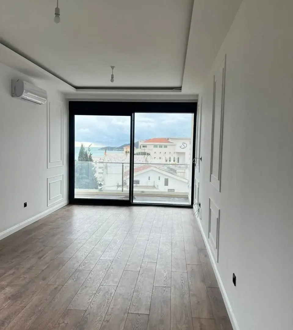Prodaja, dvosoban stan, 82m², Bečići, Budva