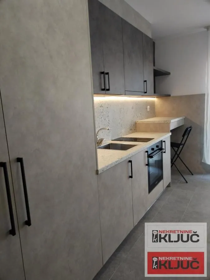 Izdavanje, garsonjera, 20m², Sajmište, Novi Sad